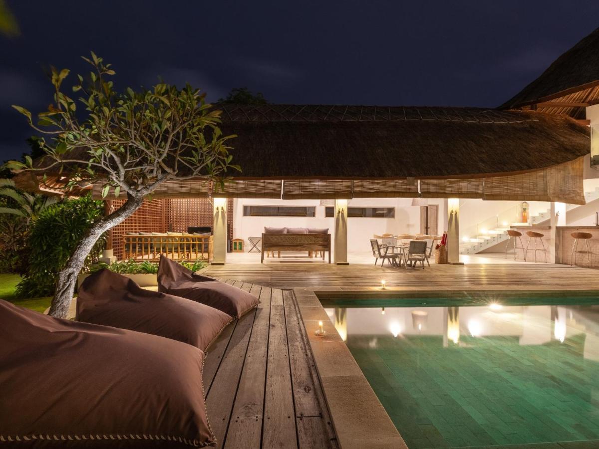 Villa Kami Denpasar  Exterior photo